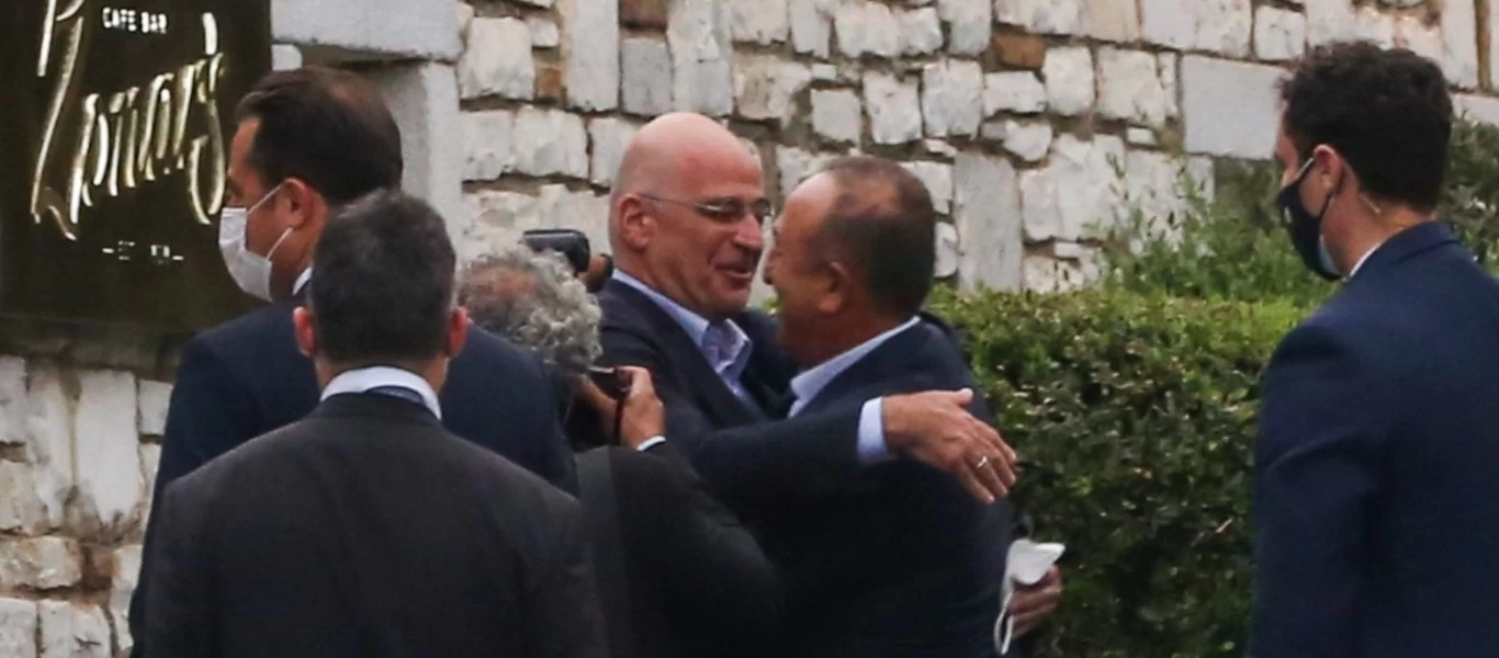 Τελείωσε η συνάντηση του Ν.Δένδια με τον Μ.Τσαβούσογλου - Ποιοι έδωσαν το παρών;